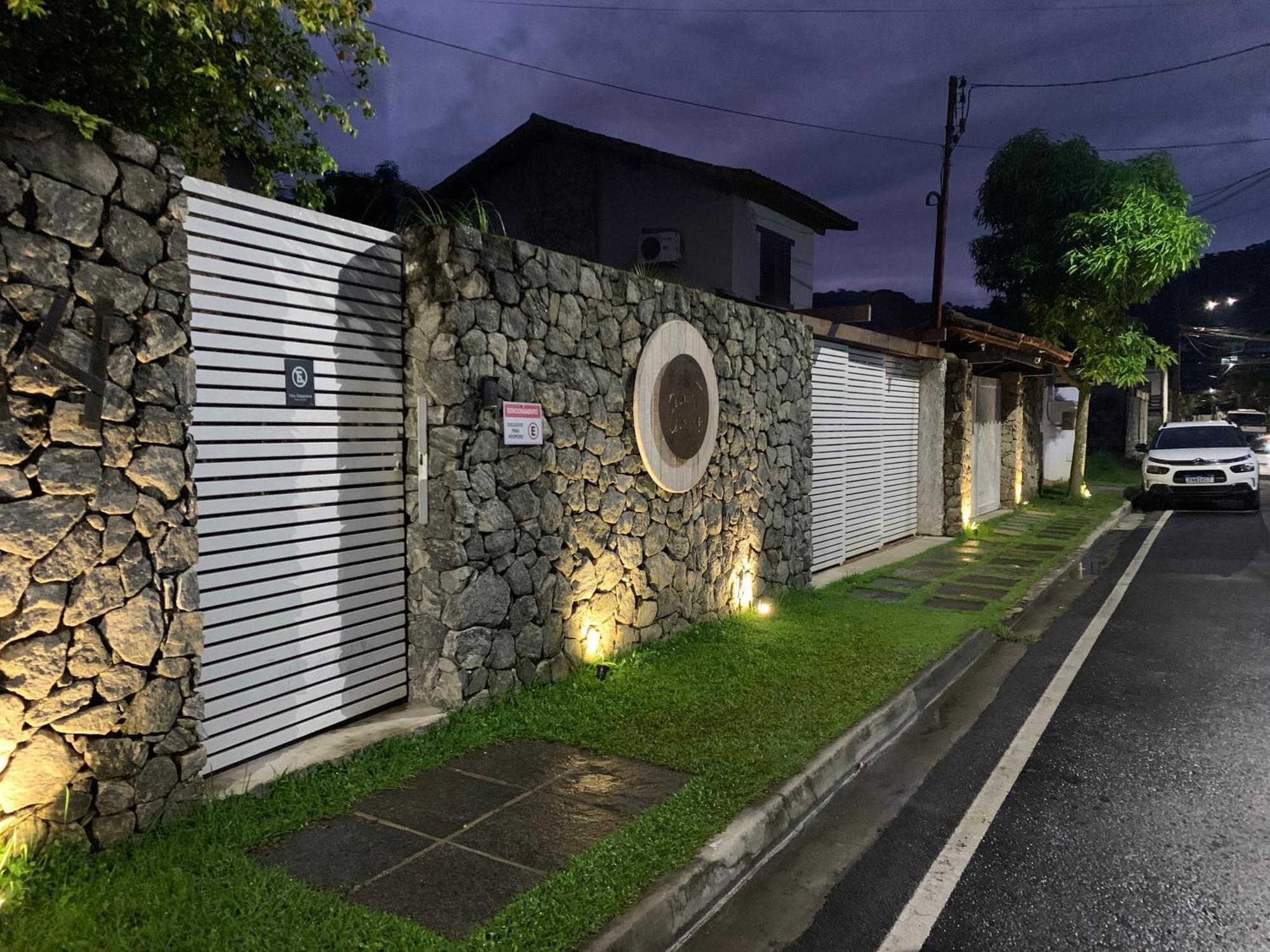 Almas Gemeas Suite Com Cozinha Praia Da Ribeira Angra dos Reis Exterior foto